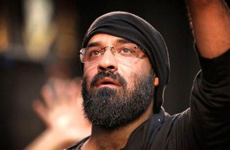 طعنه سنگین مداح مشهور به رئیسی درباره تیک آبی اینستاگرام