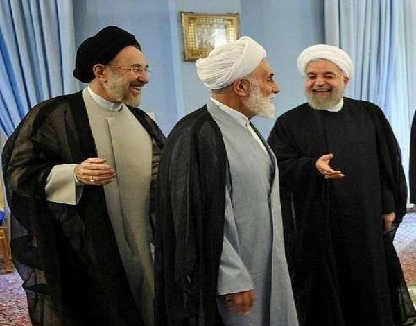 محمود واعظی: حسن روحانی با خاتمی و ناطق نوری دیدار کرده است/ در حال فراهم کردن مقدمات برای انتخابات پیش رو هستیم/ روحانی مرتب با وزرای خود جلسه می گذارد