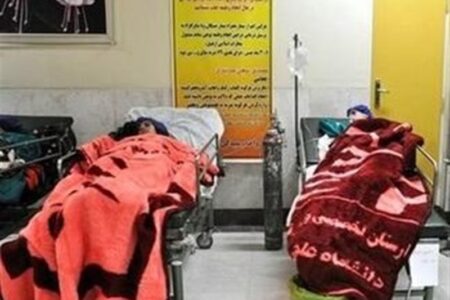 ۱۰۷ دانش آموز دختر دیگر در بروجرد مسموم و راهی بیمارستان شدند