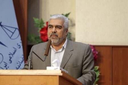 دادستان خراسان رضوی: مطب پزشک هتاک به یک بانوی محجبه در کاشمر پلمب و از طبابت منع شد