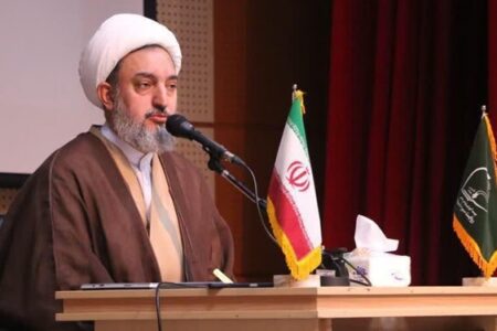 عضو مجلس خبرگان: هدف دشمن قطع ارتباط جوانان با نماز است/ دختران می‌توانند در مسیر دین سردار سلیمانی‌ها را پرورش دهند