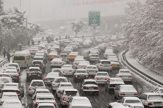 تهران دوباره با بارش برف قفل شد / اکثر مخازن شن و ماسه سطح شهر خالی است