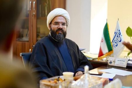 نماینده مجلس: افتادن روسری دختران در مدارس اشکالی ندارد/نماز به تنهایی نمی‌تواند معیار ارزیابی در پذیرش مسئولیت‌ها باشد