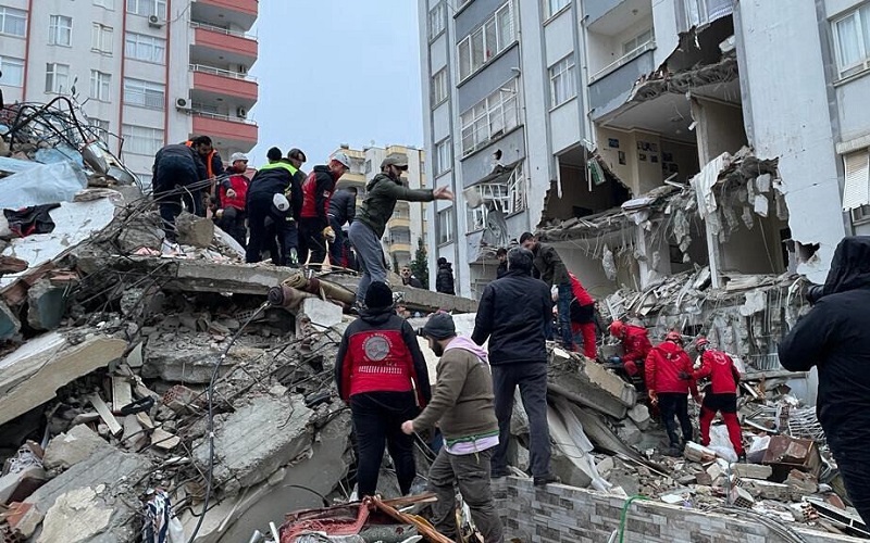 جدیدترین آمار قربانیان زلزله در ترکیه؛ نزدیک به ۱۶۵۱ نفر کشته و۱۱۱۱۹ مصدوم