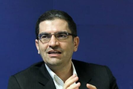 قاضی زاده هاشمی: وزیر ارتباطات خیلی جدی عادی‌شدن وضعیت اینترنت را پیگیری کند/ نمایندگان مجلس اینترنت بدون فیلتر ندارند