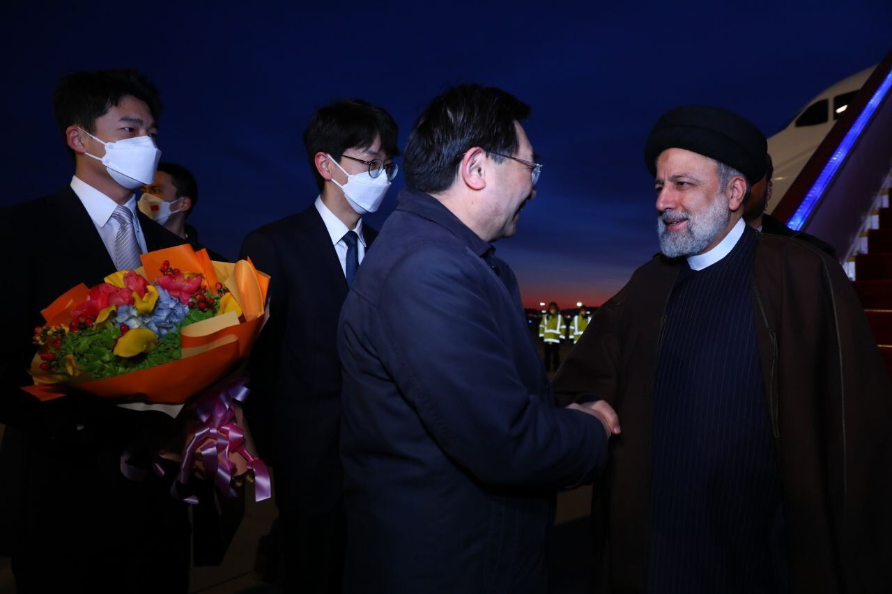 چون «رئیسی» دست‌خالی از چین برگشت دلار از مرز ۵۰ هزارتومان گذشت