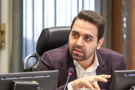 برنامه‌های فرهنگی نوروز متناسب با هویت اصفهان باشد