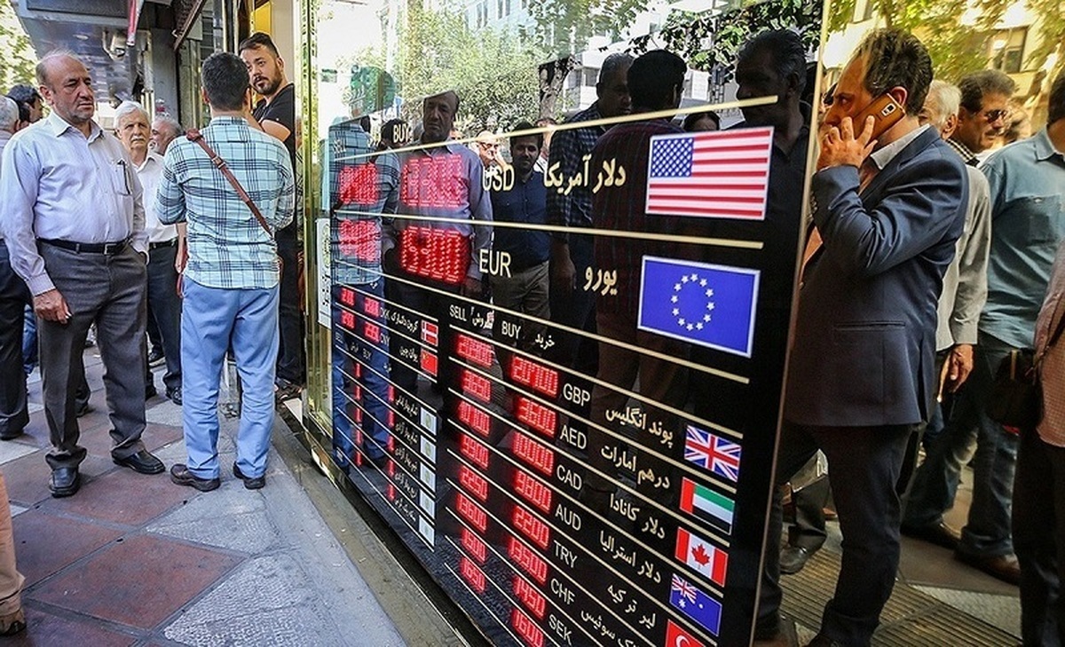 نرخ ارز، دلار، سکه، طلا و یورو شنبه ۱۳ اسفند ۱۴۰۱/ دلار در مرکز مبادله ارز و طلا گران شد