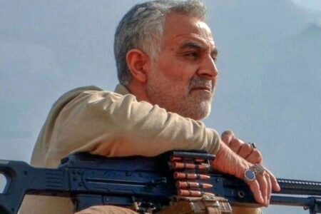 پاسپورت سردارقاسم سلیمانی با نام حسین محمودی/ تصویر