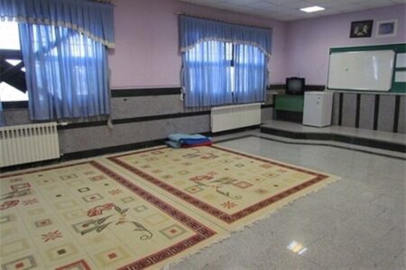 نیمی از مسافران نوروزی در مدارس اصفهان اسکان یافتند