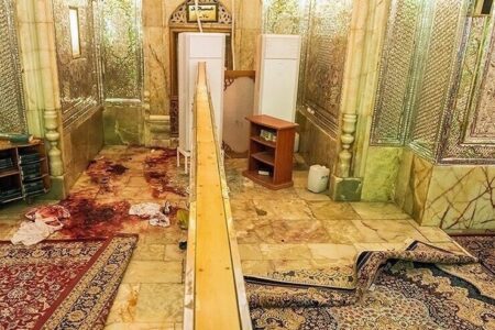 دو تن از متهمان اصلی حادثه تروریستی حرم شاهچراغ (ع) در ملاء عام اعدام می‌شوند