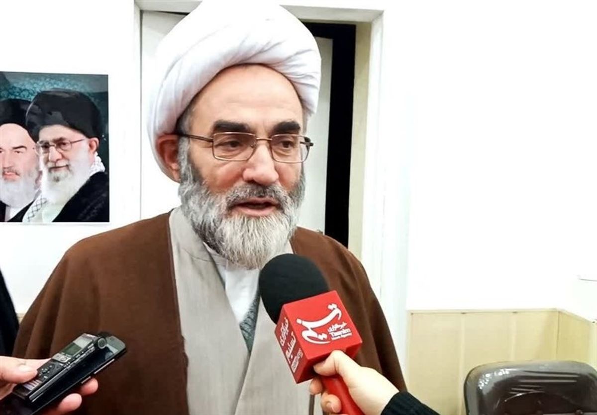 امام جمعه رشت: کاری که امروز آیت‌الله خامنه‌ای برای کشور می‌کند، پیامبر در زمان خود انجام می‌داد