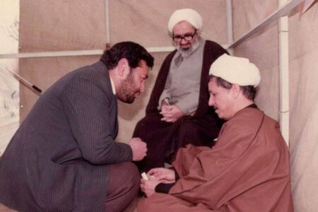 محسن هاشمی: مرحوم پدرم در مسأله آقای منتظری سعی می‌کرد عزل اتفاق نیفتد