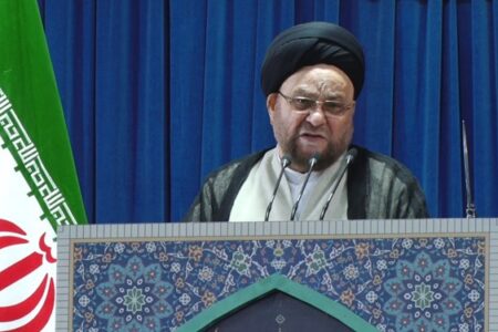 دشمن قدرت ارتش و سپاه را شناخته است/ نباید در برابر ناهجاری‌ها منفعل شویم
