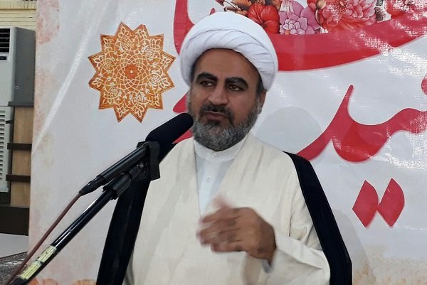 امام جمعه شهرستان بندرلنگه: فروشندگان به بی‌حجاب‌ها چیزی نفروشند!