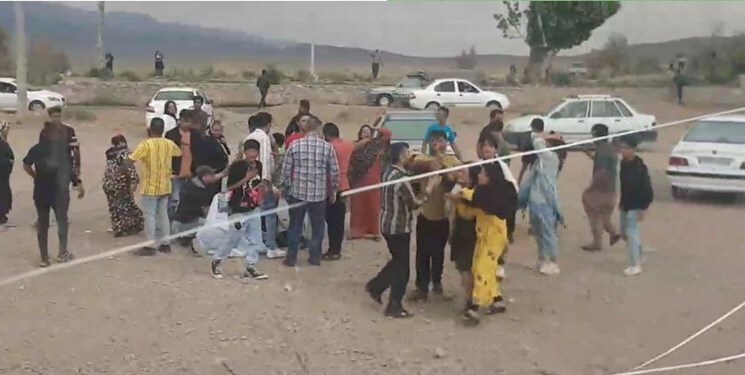 یک زن در باغ شازده ماهان کرمان به‌دنبال «درگیری بر سر حجاب» جان باخت/ FILM