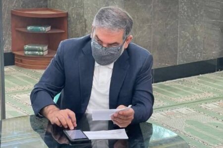 شمخانی خودش را برای نامزدی ریاست جمهوری آماده می‌کند/ «شمخانی» گزارش‌های محرمانه را در اختیار افراد جلیلی قرار می‌داد