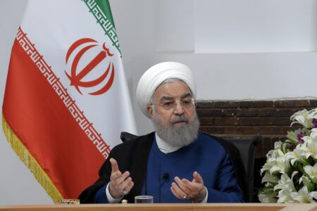 حسن روحانی: امتیاز خروج سپاه از لیست تروریستی و لغو تحریم دفتر رهبری را در اسفند ۹۹ گرفتیم/ رهبری هم خوشحال بودند