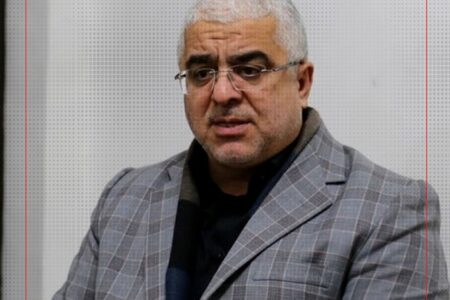 جعفرزاده‌ایمن‌آبادی: رئیسی مردم را به خاک سیاه نشانده است/ خوردن نان و پنیر برای مردم آرزو شده بعد به نماینده مجلس انقلابی خودرو‌های شاسی بلند می‌دهند