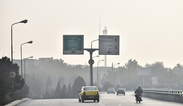 هوای اصفهان آلوده است/ ریزگرد آلاینده غالب هوا