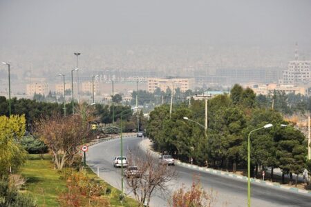 هوای اصفهان ناسالم است/ شاخص ۷ منطقه در وضعیت قرمز آلودگی
