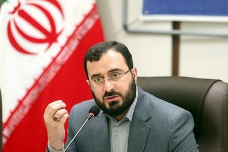 قائم‌مقام وزیر ارشاد: جلوی یک پلتفرم را گرفتیم چون می‌خواست با بازیگر کشف حجاب کرده مصاحبه کند/ در موضوع حِجاب با هیچ هنرمندی تعارف نداریم