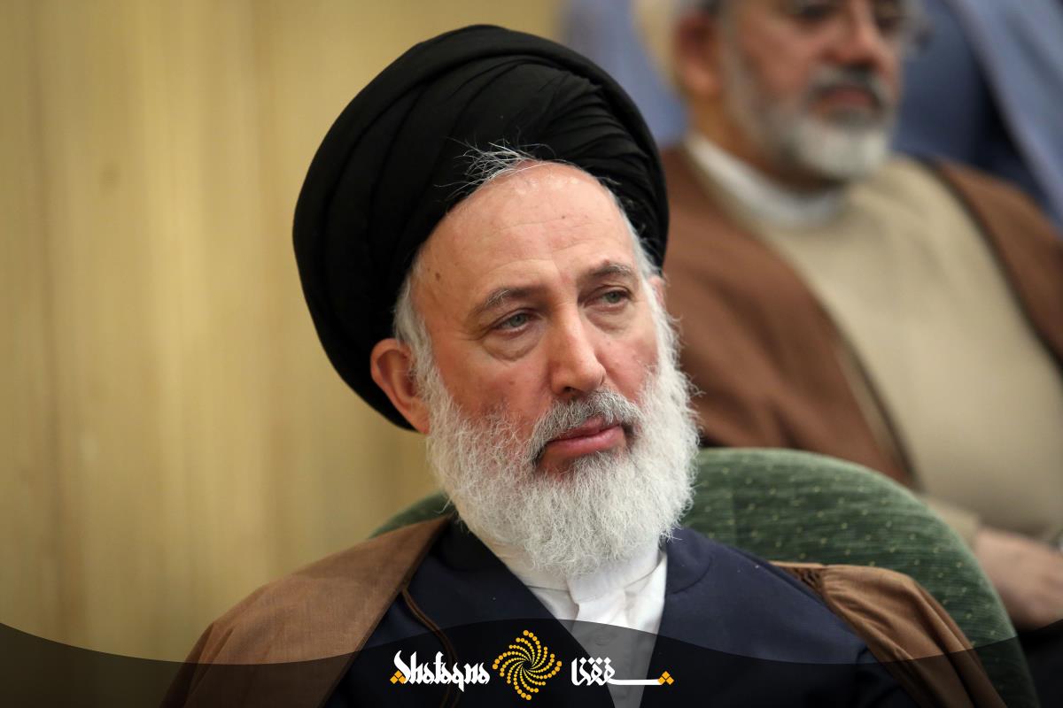 آیت‌الله ایازی: برگزاری مَراسم حکومتی در زمانی که مردم با فقر و فلاکت روبرو هستند یعنی دامن زدن به نارضایتی‌ها/ مَردم در برخی مناطق حتا به غذا هم دسترسی ندارند