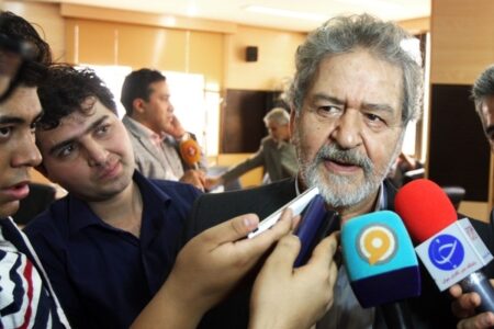 امیر عابدینی: دستور اخراج «کریم باقری» از ونکوور کانادا به درویش رسید