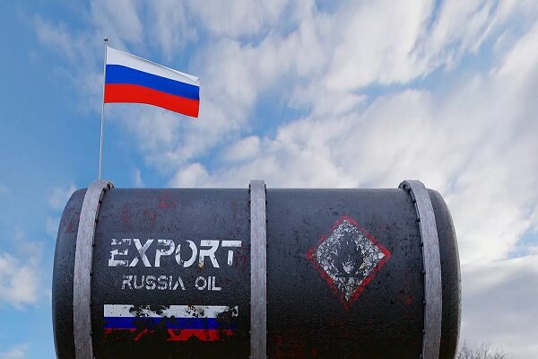 میدل ایست آی: روسیه نفتش را حراج کرد؛ عربستان تولیدش را / مسکو، ریاض را فریب داد