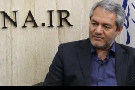 نماینده مجلس: ۴۵ سال از انقلاب گذشته و برای ما زشت است که هنوز نتوانسته‌ایم مشکلات اقتصادی مَردم را حل کنیم
