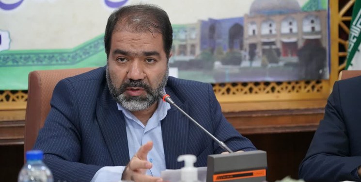 استاندار اصفهان: همه مدیران باید در برابر خبرنگاران پاسخگو باشند