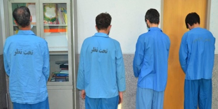 زورگیری تلفن همراه از شهروندان اصفهانی با تهدید سلاح سرد