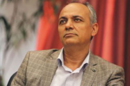 زیدآبادی: در دانشگاهی را که وزارت‌کشور برای چند و چون تدریس آن دستورالعمل صادر می‌کند را تَخته کنید