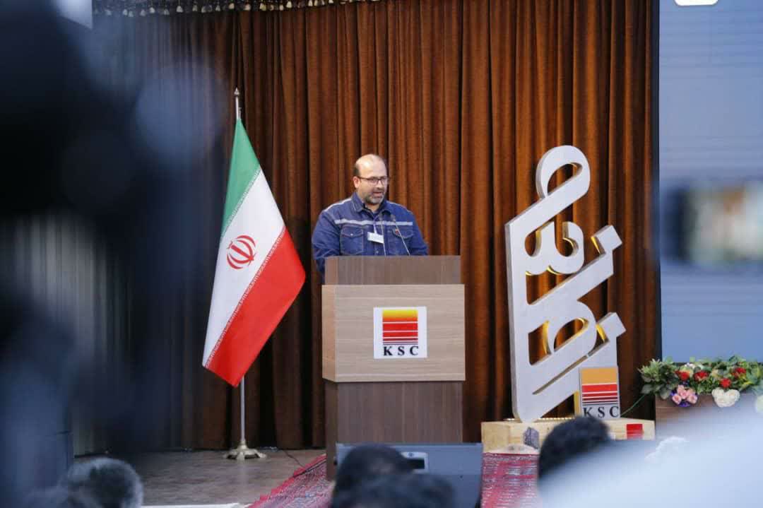 دریافت نشان ملی اقتصاد مقاومتی توسط مدیرعامل فولاد خوزستان؛ مدل عینی تحقق اقتصاد مقاومتی در میدان عمل