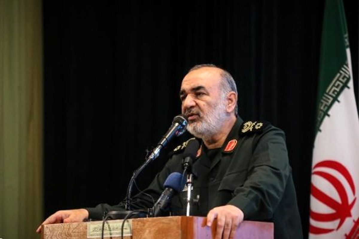 فرمانده کل سپاه: دشمنان ایران را به قبرستان هدایت کرده‌ا‌یم