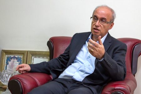 نماینده مجلس: چه دلگرمی برای پزشکان ایجاد کرده‌ایم که مهاجرت نکنند؟