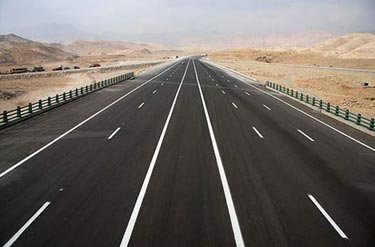 پیشرفت ۷۵ درصدی قطعه هفت آزادراه شیراز – اصفهان