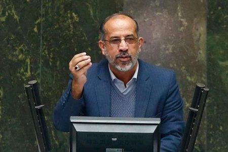 حداقل اسامی نمایندگانی که خودروی شاسی‌بلند نگرفته‌اند را اعلام کنید