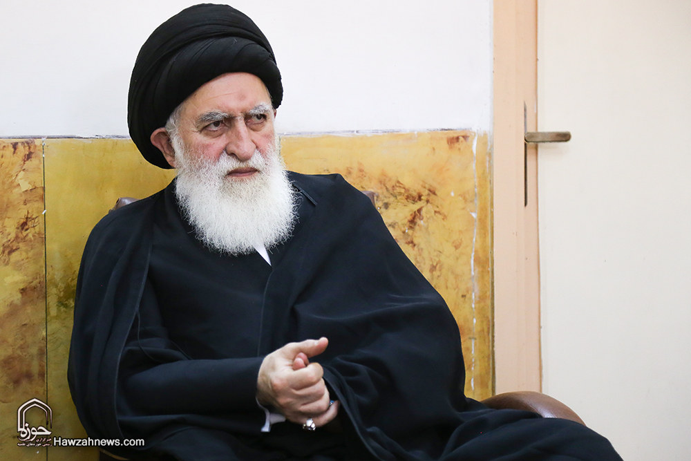 آیت‌الله علوی بروجردی: مگر بچه یکساله بهایی هم جاسوس می‌شود؟ / بهائیت مذهب نیست، اما اینکه بگوییم بهایی ها همه جاسوس هستند درست نیست