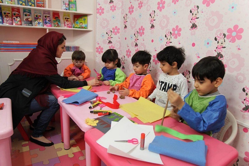 آموزش زبان خارجی در کودکستان‌ها ممنوع است