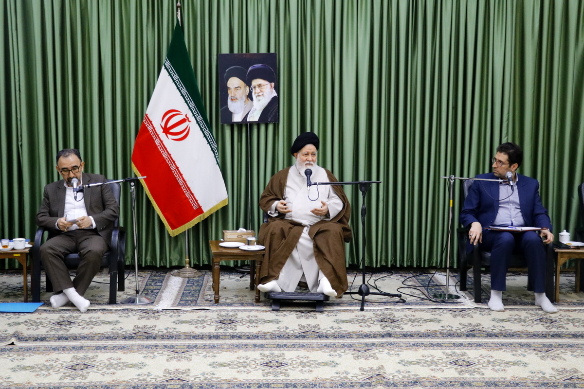 علم‌الهدی: هنرمند باید در خدمت اِسلام و انقلاب باشد