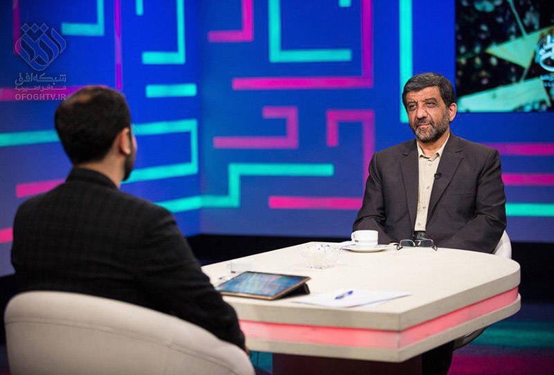 ضرغامی در شبکه افق از خوانندگی زنان در صداوسیما حمایت کرد