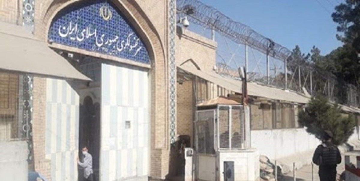 کیهان: حمله به کنسولگری ایران در مزارشریف کار طالبان نبود / جمهوری اسلامی از جنگ نمی هراسد