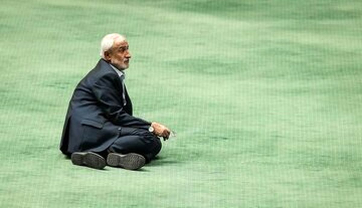 استعفای الیاس نادران سه‌شنبه در مجلس بررسی می‌شود