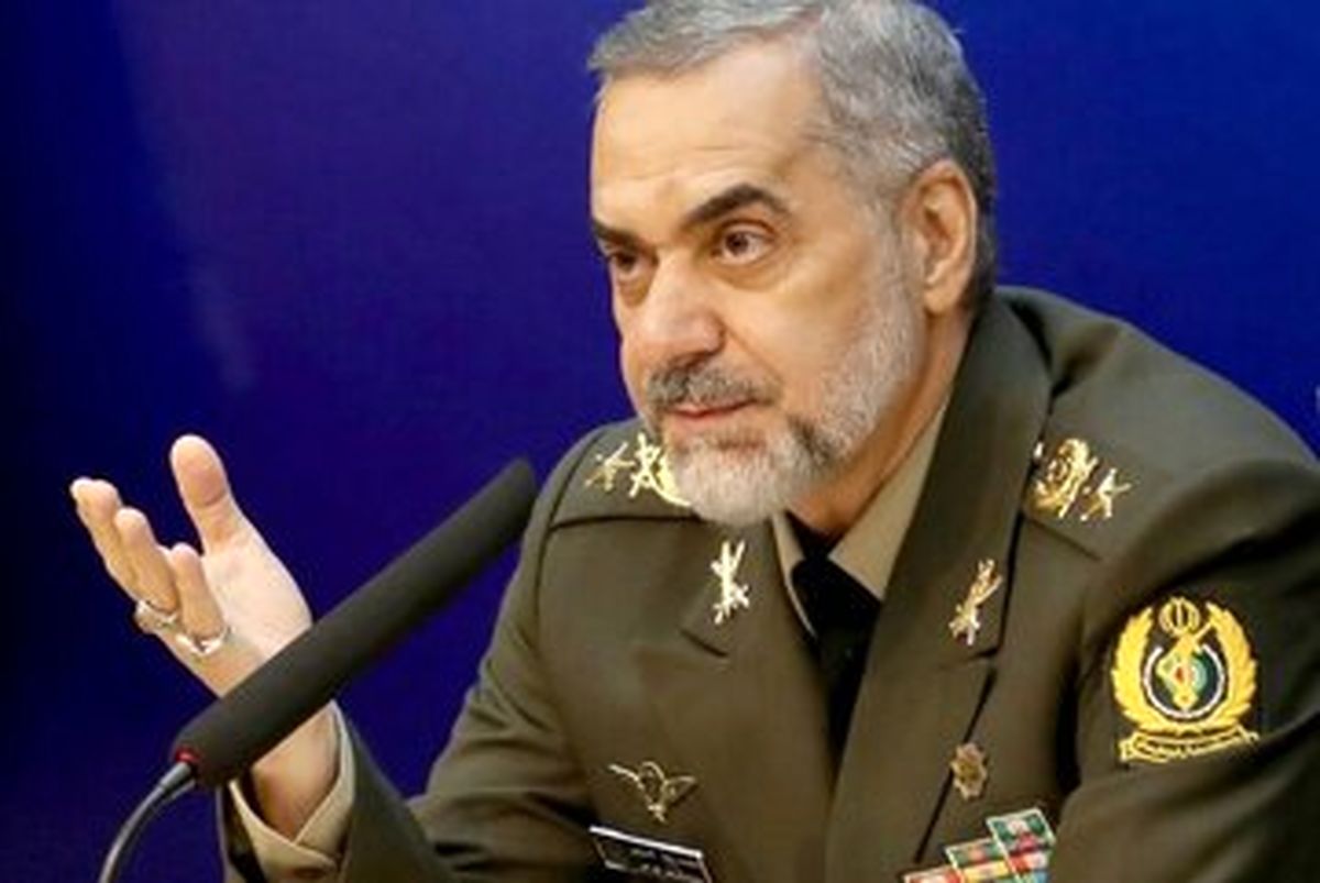 وزیر دفاع: جبهه مقاومت منطقه از ایران دستور نمی‌گیرد