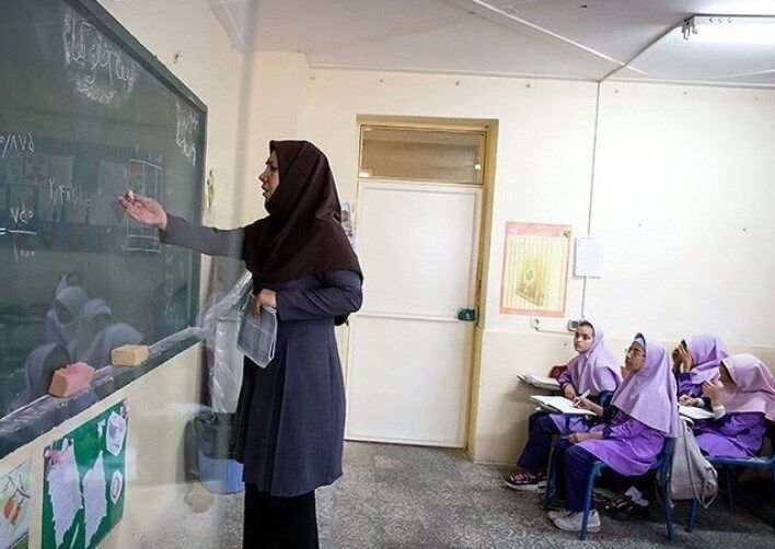 حکم استخدام بیش از ۶ هزار نومعلم اصفهانی صادر شد
