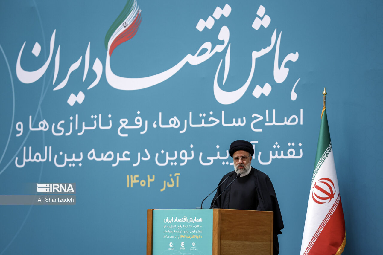 رئیسی: فساد چای دبش را ما ۹ ماه قبل کشف کردیم / دولت را اگر قبول ندارید، نظرتان را بگویید