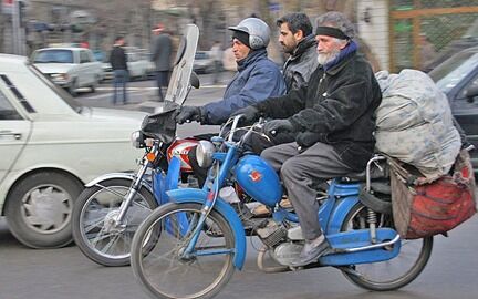 تبدیل ۱۰۰ هزار موتور سیکلت بنزینی به برقی توسط شهرداری اصفهان