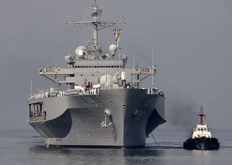 کیهان، ناوگان پنجم دریایی آمریکا را به حملات موشکی و پهپادی تهدید کرد
