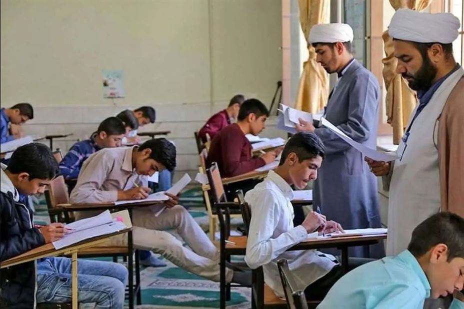 حجت‌الاسلام نیکزاد: طلبه ها آمار بزه‌کاری در مدارس را کاهش داده‌اند / بیش ۹۵% خانواده‌ها موافق حضور روحانیون در مدرسه‌ها هستند